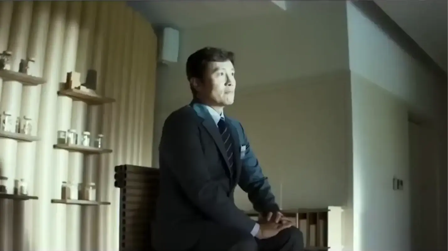 Lee Byung Hun lọt Top 10 diễn viên xuất sắc nhất 2025